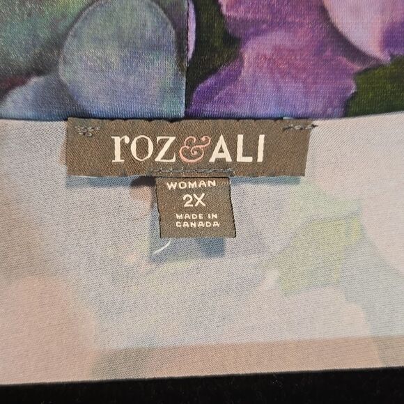 Roz & Ali Floral Plus Size 2x Top - Picture 4 of 9